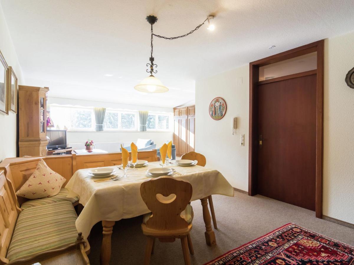 Quaint Apartment With Sauna In Riezlern Exteriör bild